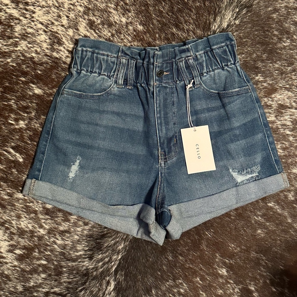 Cello Shorts